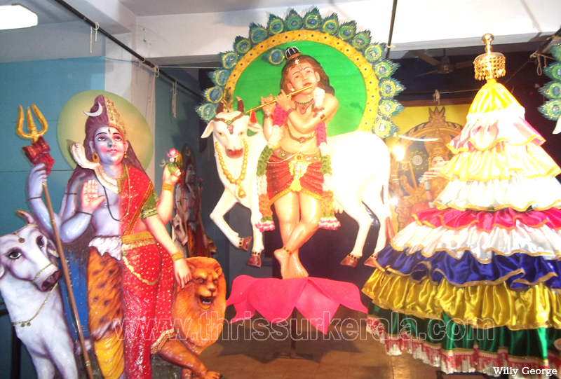thrissur-pooram-2011- (29)